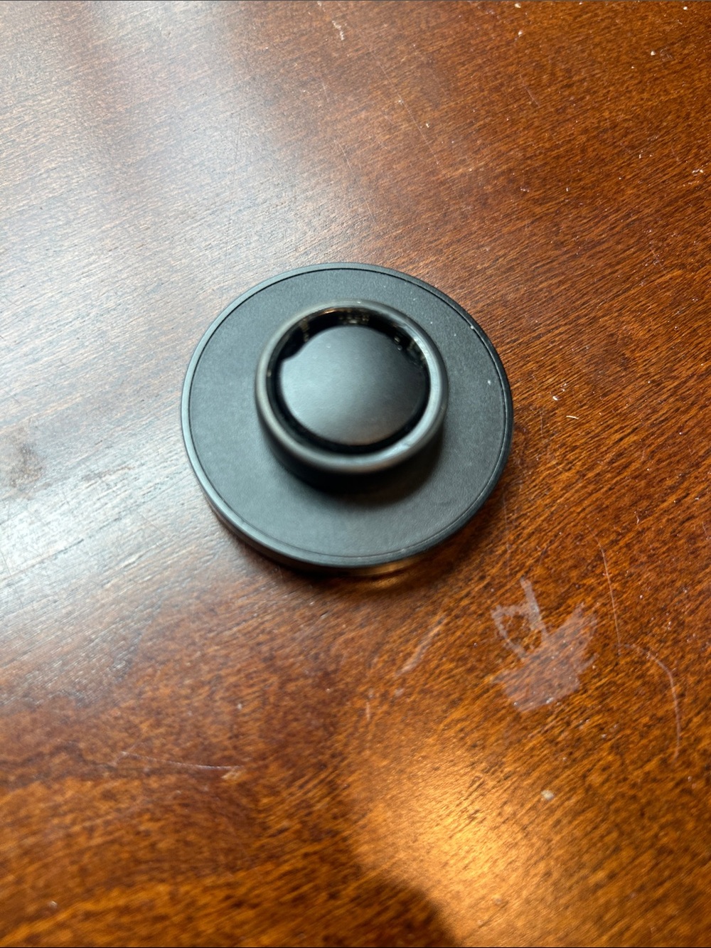 Oura ring gen 3 size 11 (with charger)